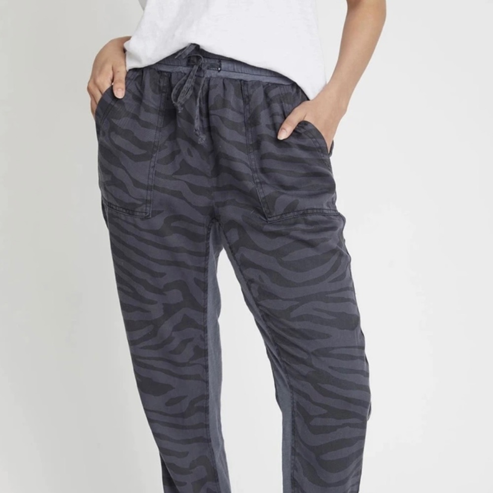 Vintage Havana Zebra Jogger